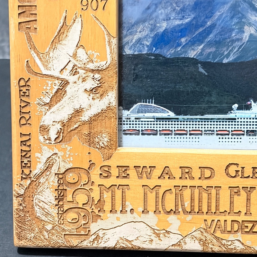 Alaska Laser Engraved Wood Picture Frame 4.5x3 Fit Travel Souvenir Moose Eagle - Picture 7 of 14